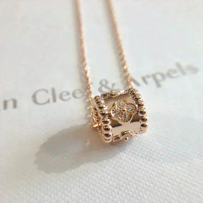 [Avelora]KALEIDOSCOPE PENDANT NECKLACE