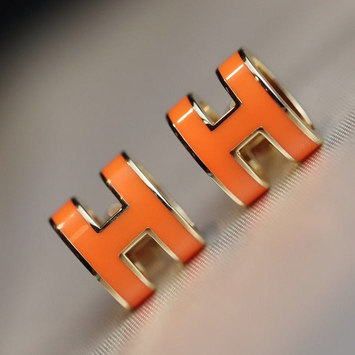 [Avelora]MINI POP H EARRINGS ORANGE