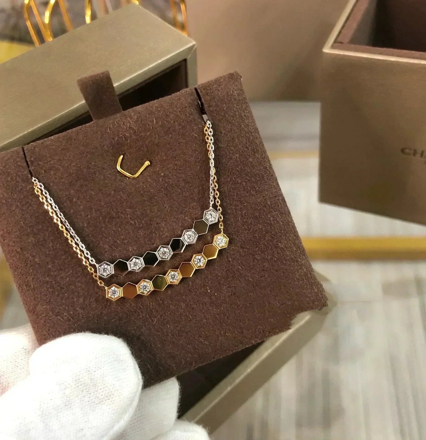 [Avelora]BEE LOVE NECKLACE DIAMOND