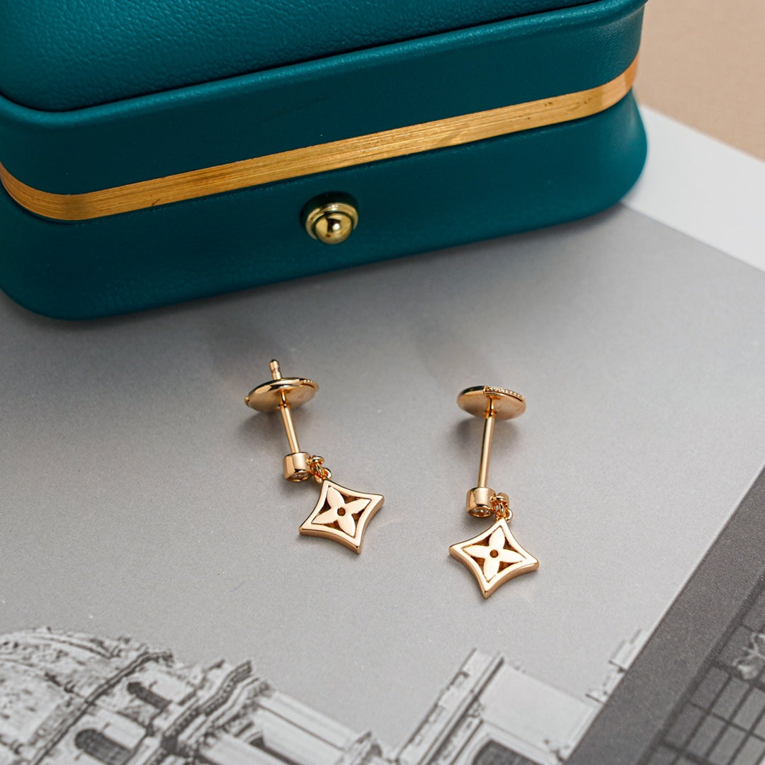 [Avelora]STAR EARRINGS GOLD
