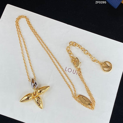 [Avelora]LOUISETTE PEDANT GOLD NECKLACE