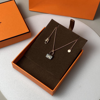 [Avelora]CONSTANCE BLACK PEDANT ROSE GOLD NECKLACE