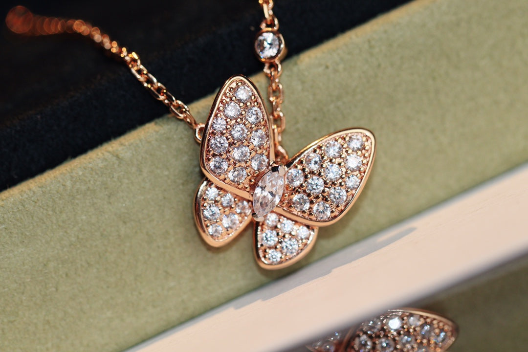 [Avelora]BUTTERFLY DIAMOND CHARM NECKLACE