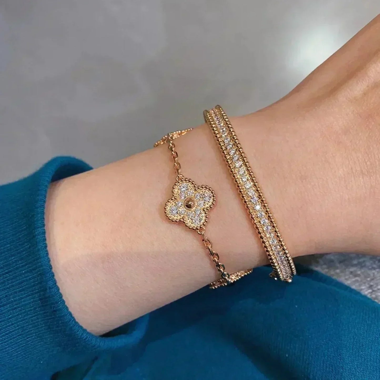 [Avelora]LUCKY CLOVER 5-MOTIF BRACELET - FULL-DIAMOND