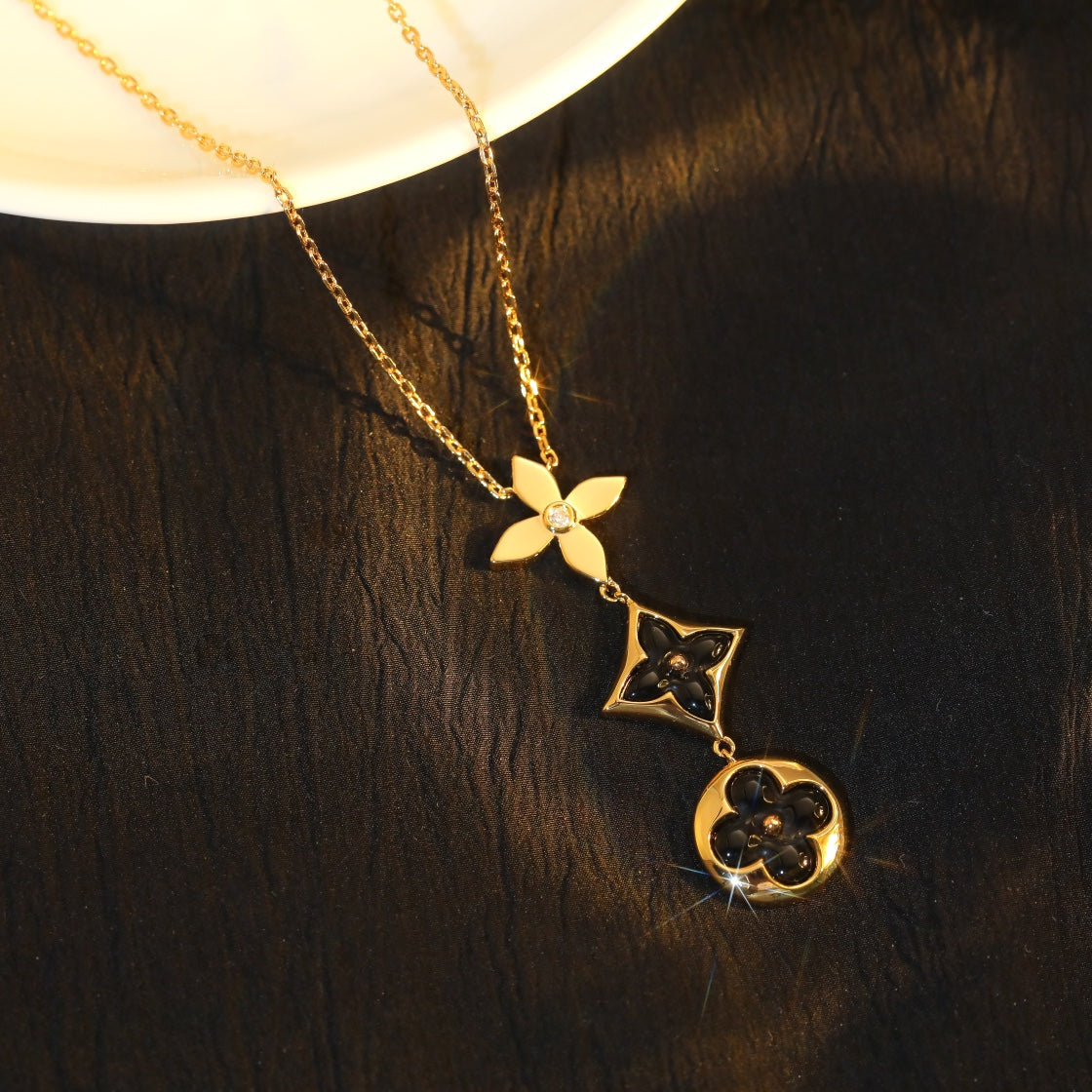 [Avelora]STAR AND SUN ONYX ROSE GOLD NECKLACE