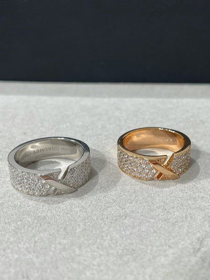 [Avelora]LIENS EVIDENCE  DIAMOND PAVED RING