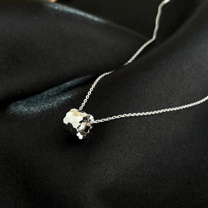 [Avelora]BEE MINI NECKLACE