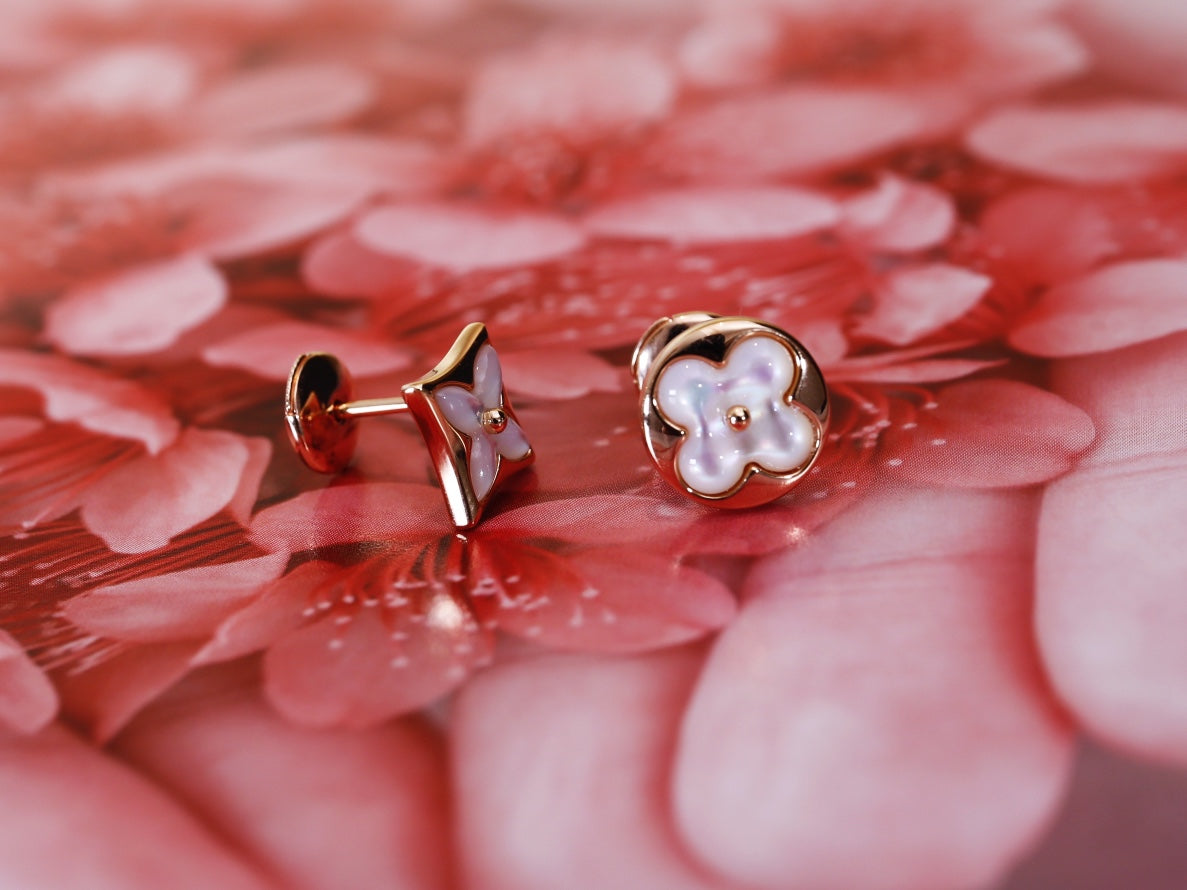 [Avelora]STAR AND SUN ROSE GOLD MOP STUD EARRINGS