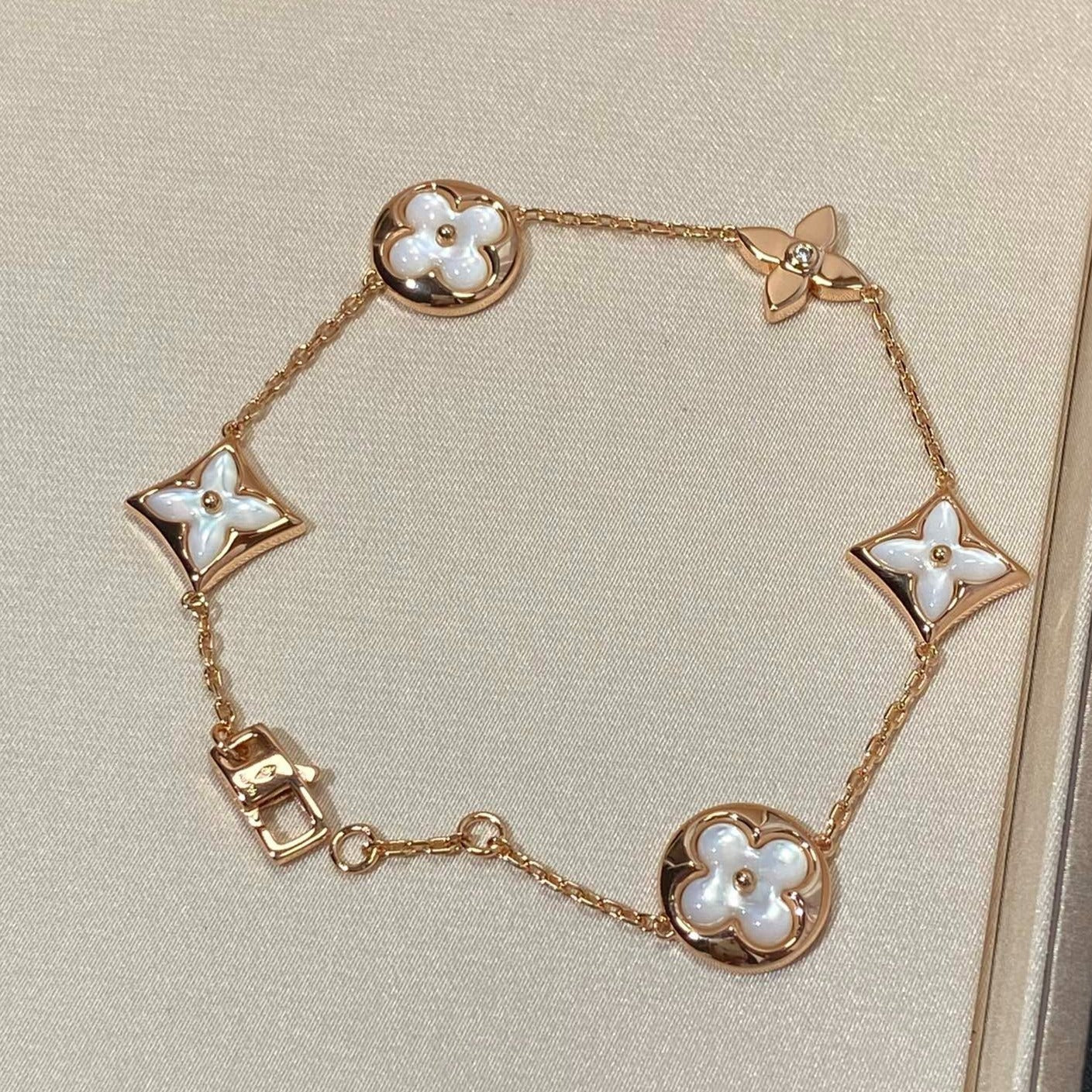 [Avelora]STAR AND SUN 5 MOTIF MOP ROSE GOLD BRACELET