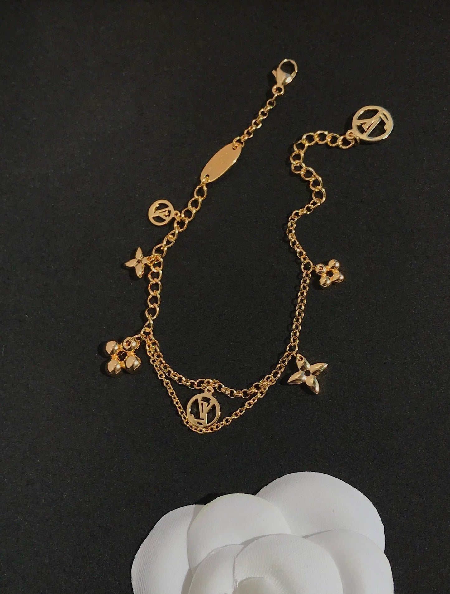 [Avelora]BLOOMING ROSE GOLD MOP BRACELET
