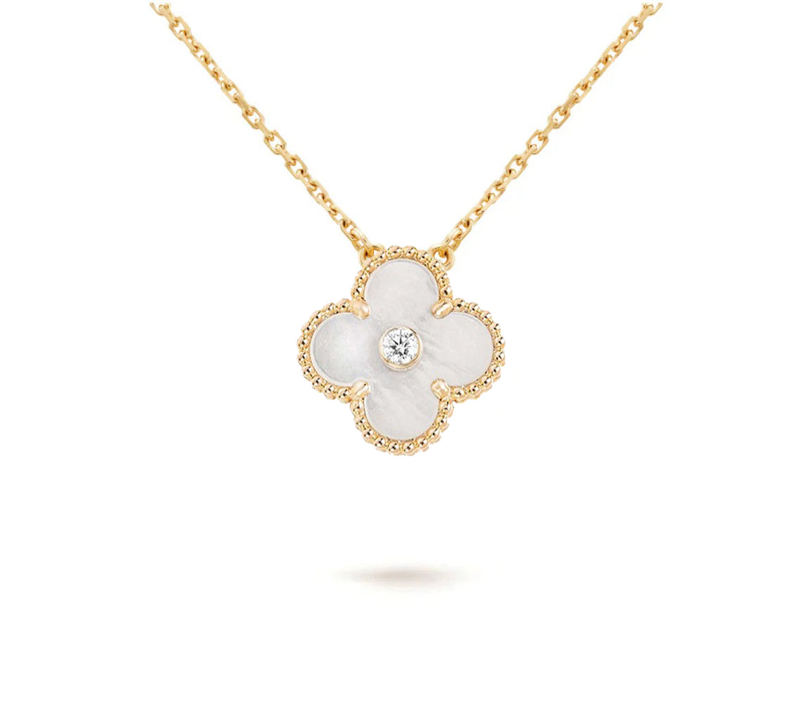 [Avelora]LIMITED EDITION CHRISTMAS CLOVER FLOWER NECKLACE - 15MM ANNUAL COLLECTIBLE PENDANT