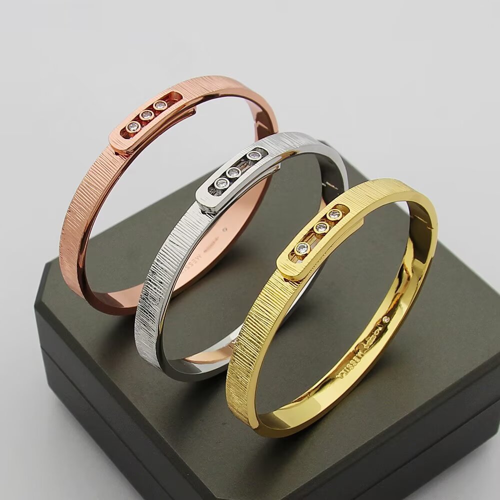 [Avelora]MOVE NOA CISELÉ BANGLE BRACELET