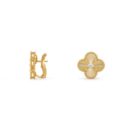 [Avelora]15MM CLOVER FLOWER STUD EARRINGS DIAMOND-GOLD COLLECTION