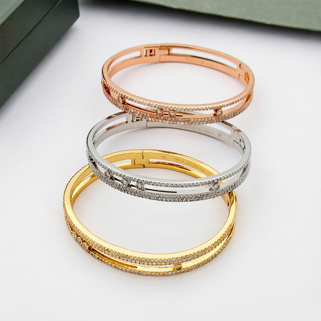[Avelora]MOVE ROMANE PAVÉ DIAMOND BANGLE BRACELET