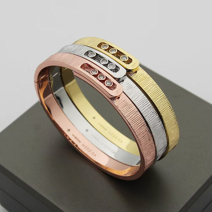 [Avelora]MOVE NOA CISELÉ BANGLE BRACELET