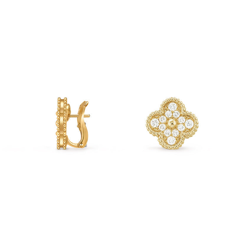 [Avelora]15MM CLOVER FLOWER STUD EARRINGS GOLD COLLECTION