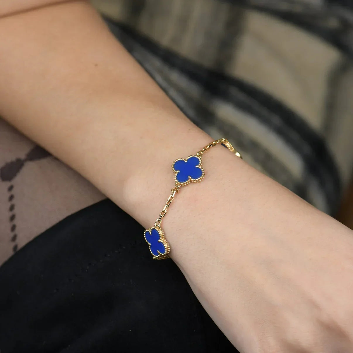 [Avelora]LUCKY CLOVER 5-MOTIF BRACELET - BLUE AGATE COLLECTION