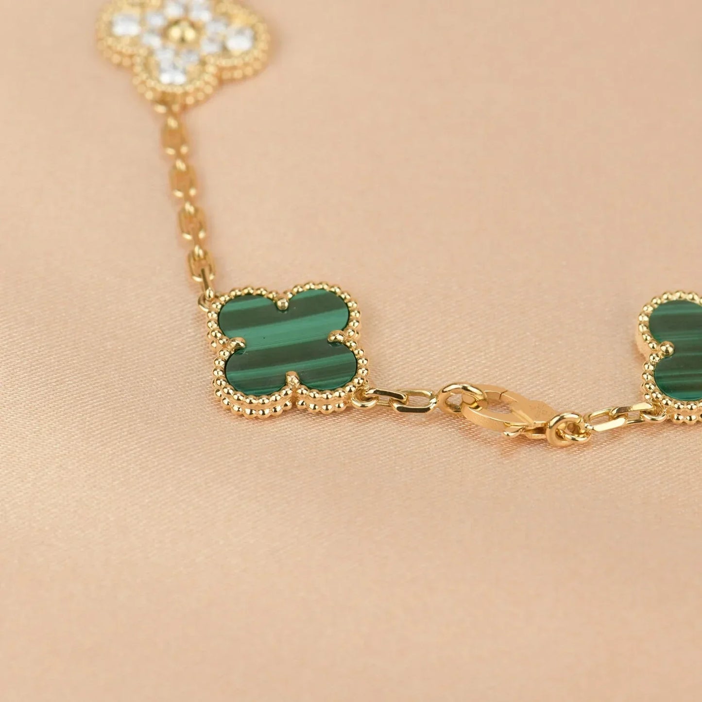 [Avelora]LUCKY CLOVER 5-MOTIF BRACELET - MALACHITE COLLECTION