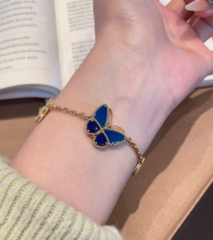 [Avelora]SPRING ENCHANTMENT BUTTERFLY & FLORAL CHARM BRACELET