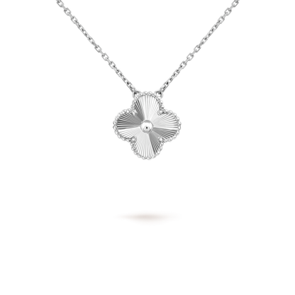 [Avelora]15MM CLOVER FLOWER PENDANT NECKLACE WHITE GOLD COLLECTION