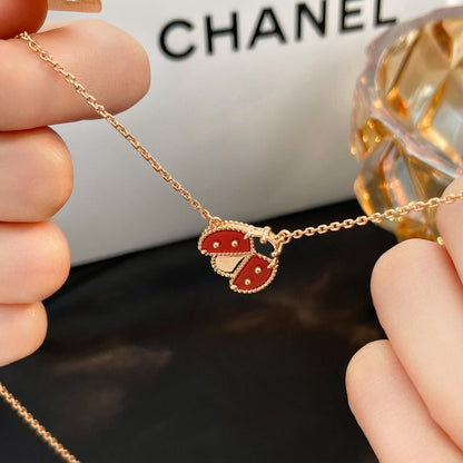 [Avelora]LUCKY CARNELIAN LADYBUG CHARM NECKLACE
