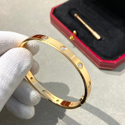 [Avelora]CLASSIC 6.1MM LOVE BANGLE - 10-DIAMOND