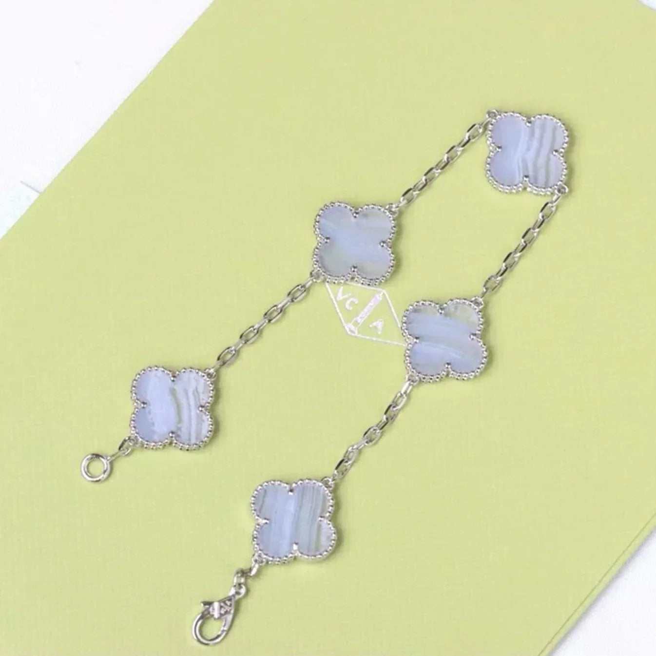[Avelora]LUCKY CLOVER 5-MOTIF BRACELET - PURPLE CHALCEDONY COLLECTION