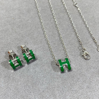 [Avelora]POP H GREEN NECKLACE SILVER AND GOLD