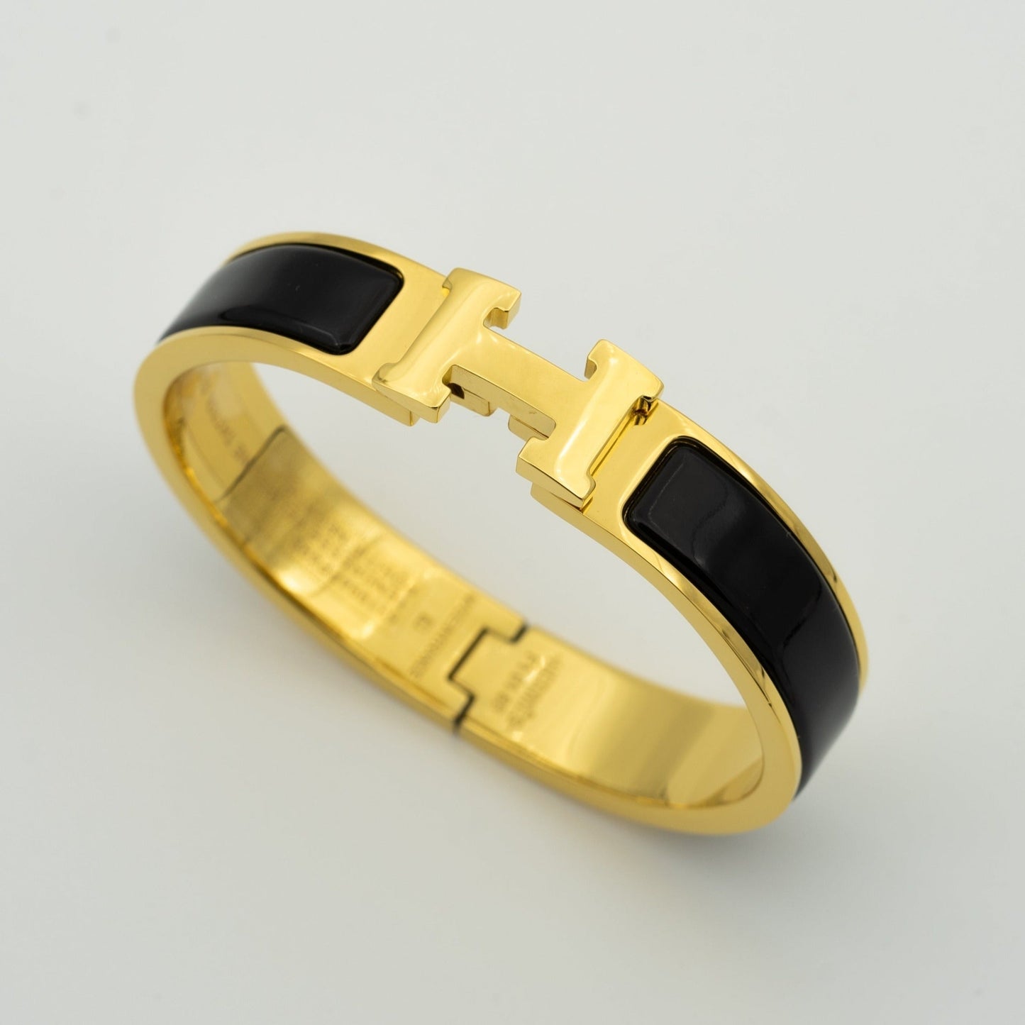 [Avelora]H BLACK BRACELET