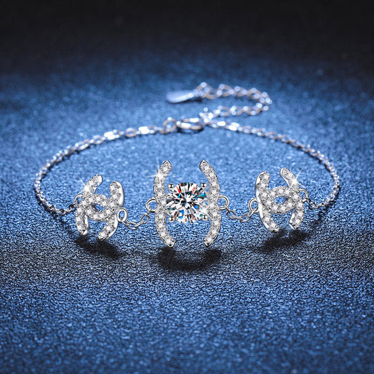 [Avelora]CLASSIC INTERLOCKING MOISSANITE BRACELET