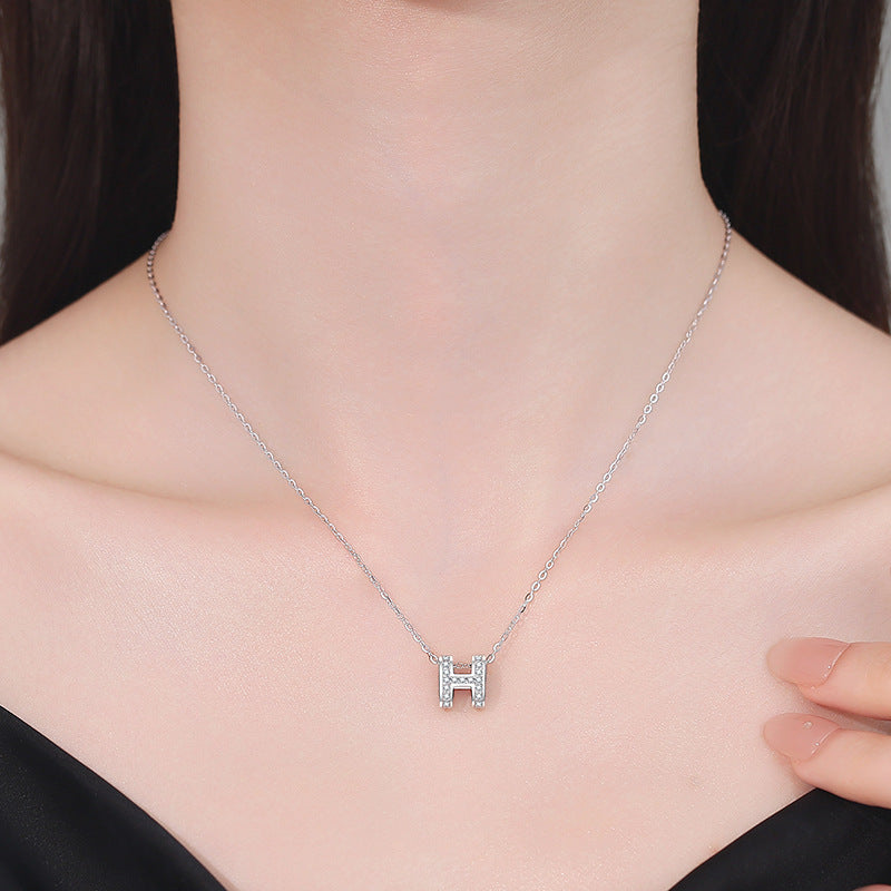 [Avelora]FULL-PAVE "H" MOISSANITE PENDANT NECKLACE