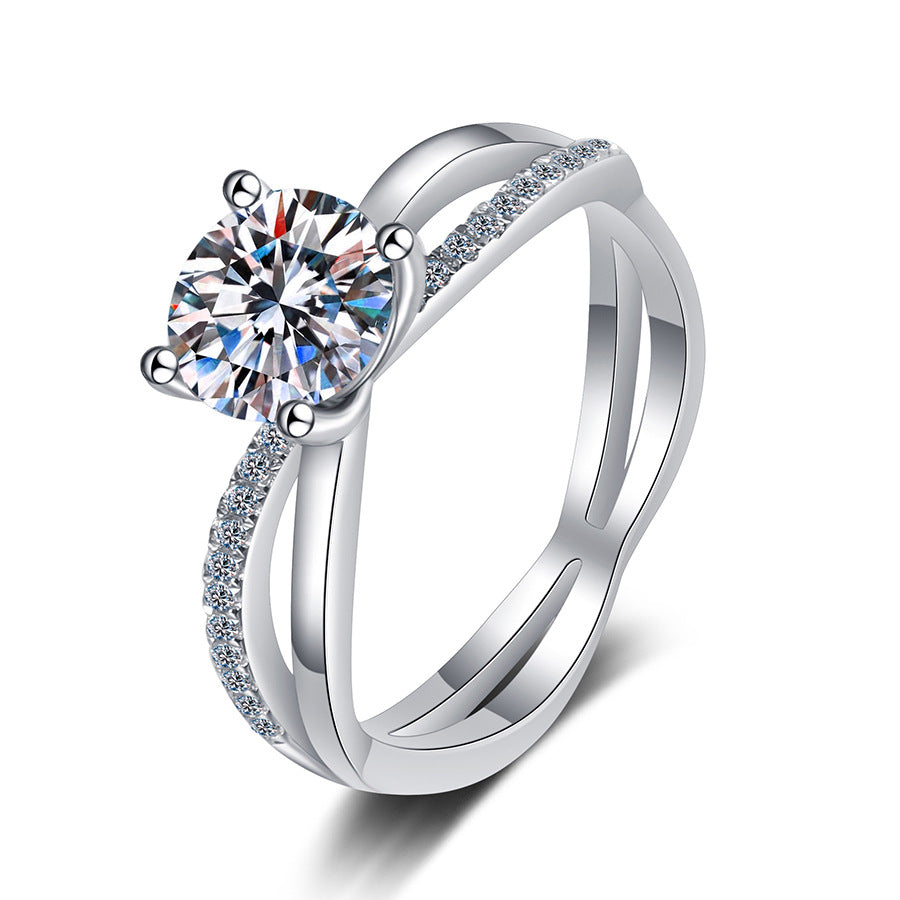 [Avelora]ELEGANT 4-PRONG CROSSOVER MOISSANITE ENGAGEMENT RING