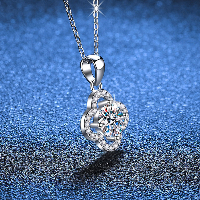 [Avelora]CLASSIC CLOVER MOISSANITE PENDANT NECKLACE