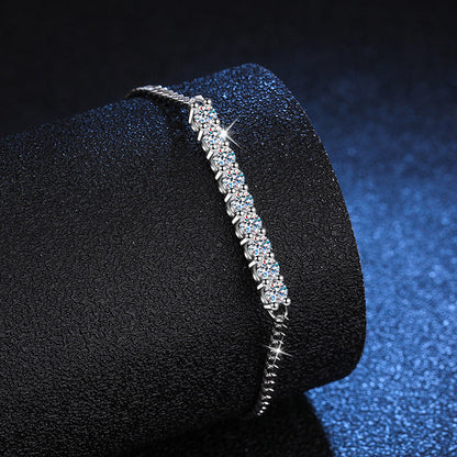 [Avelora]SMILING CURVE MOISSANITE BRACELET