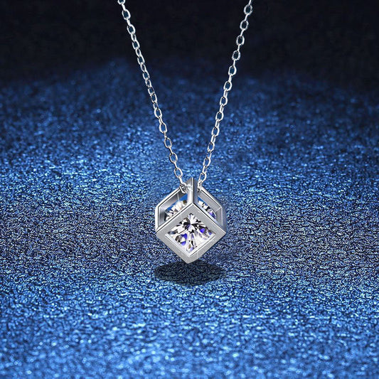 [Avelora]GEOMETRIC SUGAR-CUBE MOISSANITE NECKLACE