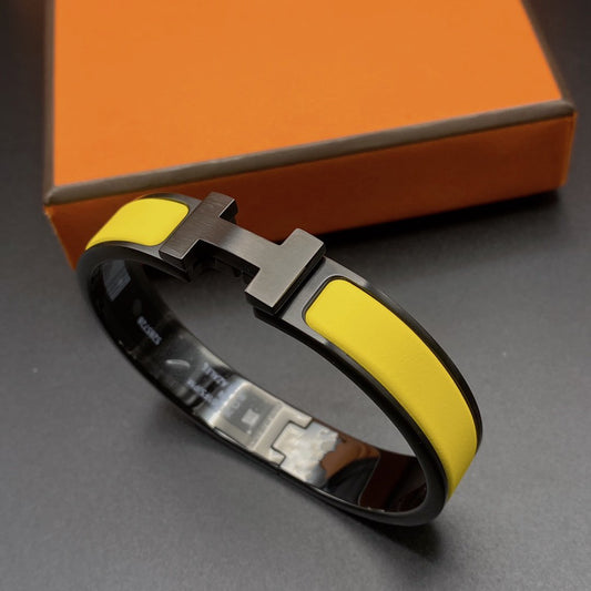[Avelora]CLIC HM SO BLACK YELLOW BRACELET