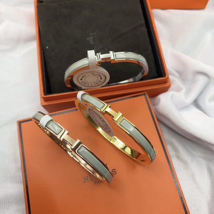 [Avelora]CLASSIC HM CLIC GREEN 8MM ENAMEL BRACELET