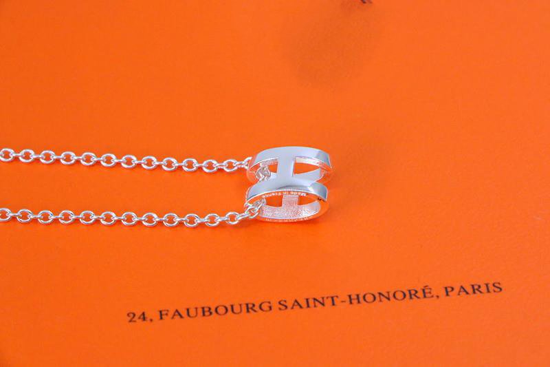 [Avelora]HM NECKLACE H LETTER OVAL SERIES