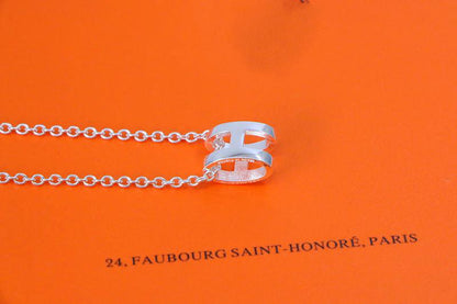 [Avelora]HM NECKLACE H LETTER OVAL SERIES