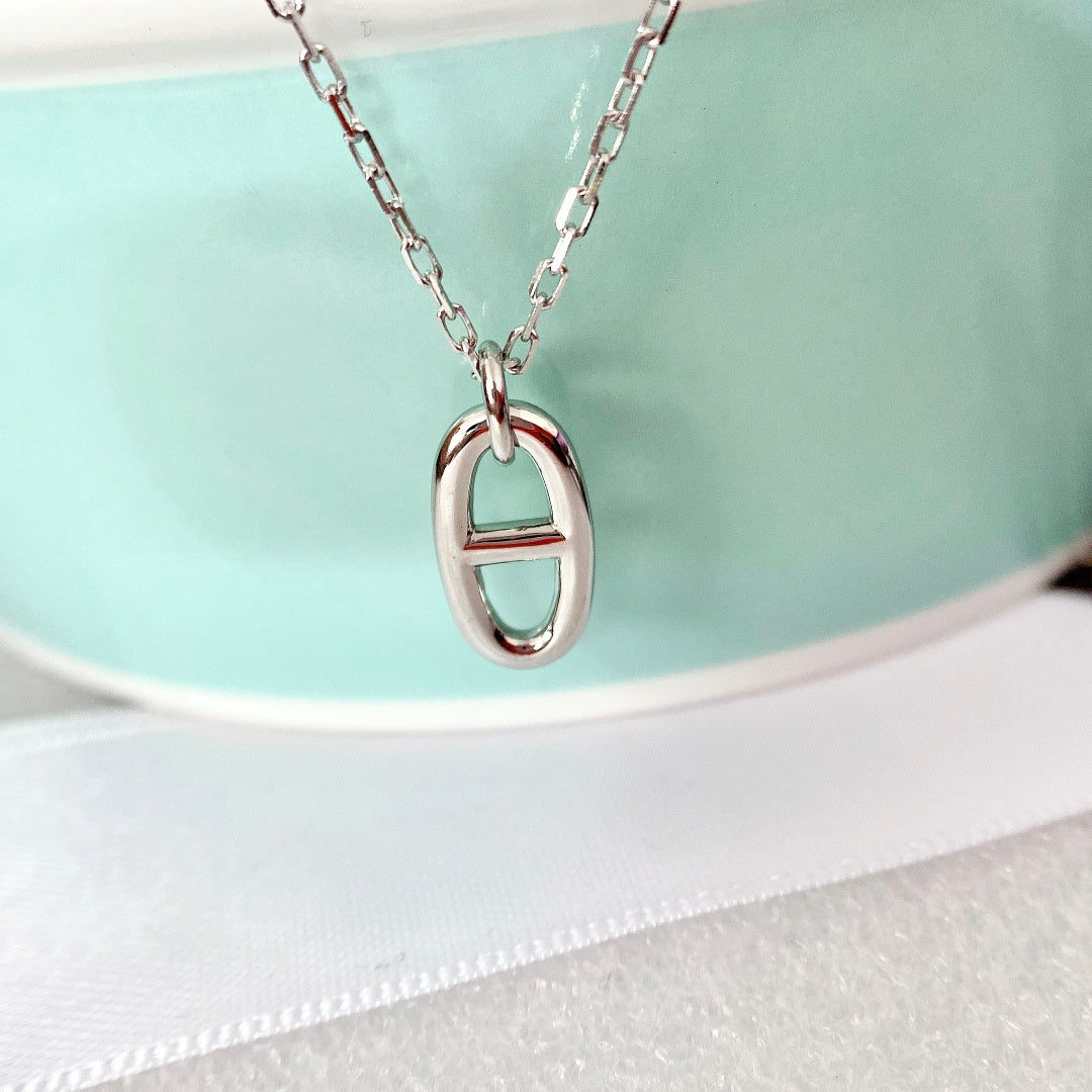 [Avelora]HM PIG NOSE NECKLACE