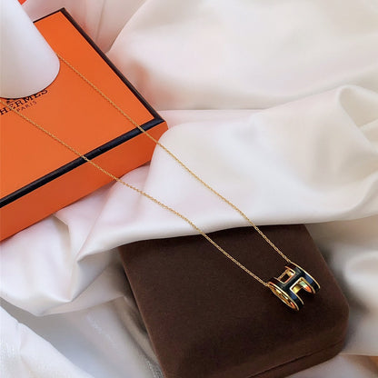 [Avelora]HM CLIC BLACK ENAMEL GOLD NECKLACE