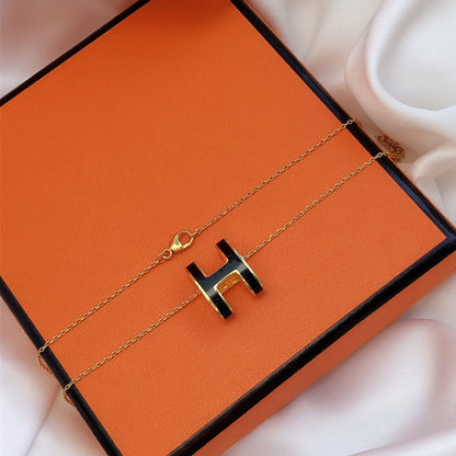 [Avelora]HM CLIC BLACK ENAMEL GOLD NECKLACE