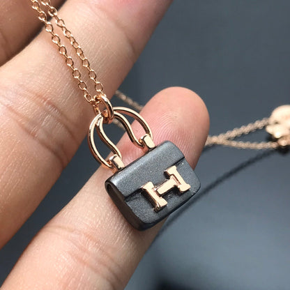 [Avelora]WOMEN'S HM AMULETTES CONSTANCE PENDANT NECKLACE