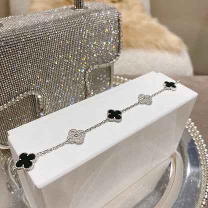 [Avelora]LUCKY CLOVER 5-MOTIF BRACELET - BLACK OXNY COLLECTION