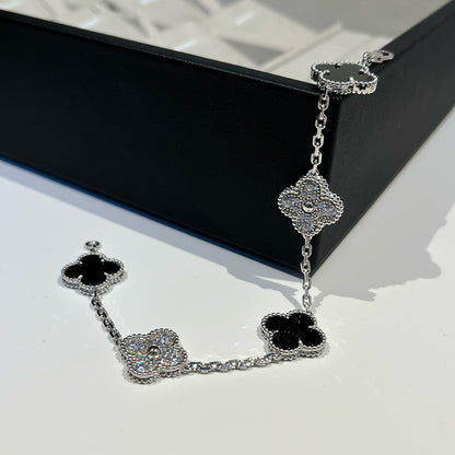 [Avelora]LUCKY CLOVER 5-MOTIF BRACELET - BLACK OXNY COLLECTION