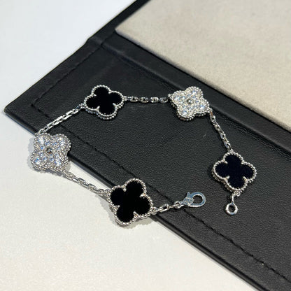 [Avelora]LUCKY CLOVER 5-MOTIF BRACELET - BLACK OXNY COLLECTION