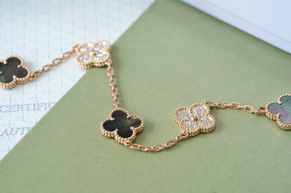 [Avelora]LUCKY CLOVER 5-MOTIF BRACELET - GREY MOTHER-OF-PEARL COLLECTION
