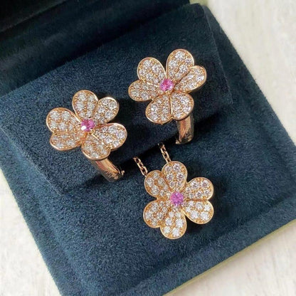 [Avelora]PAVÉ DIAMOND BUTTERFLY CHARM NECKLACE