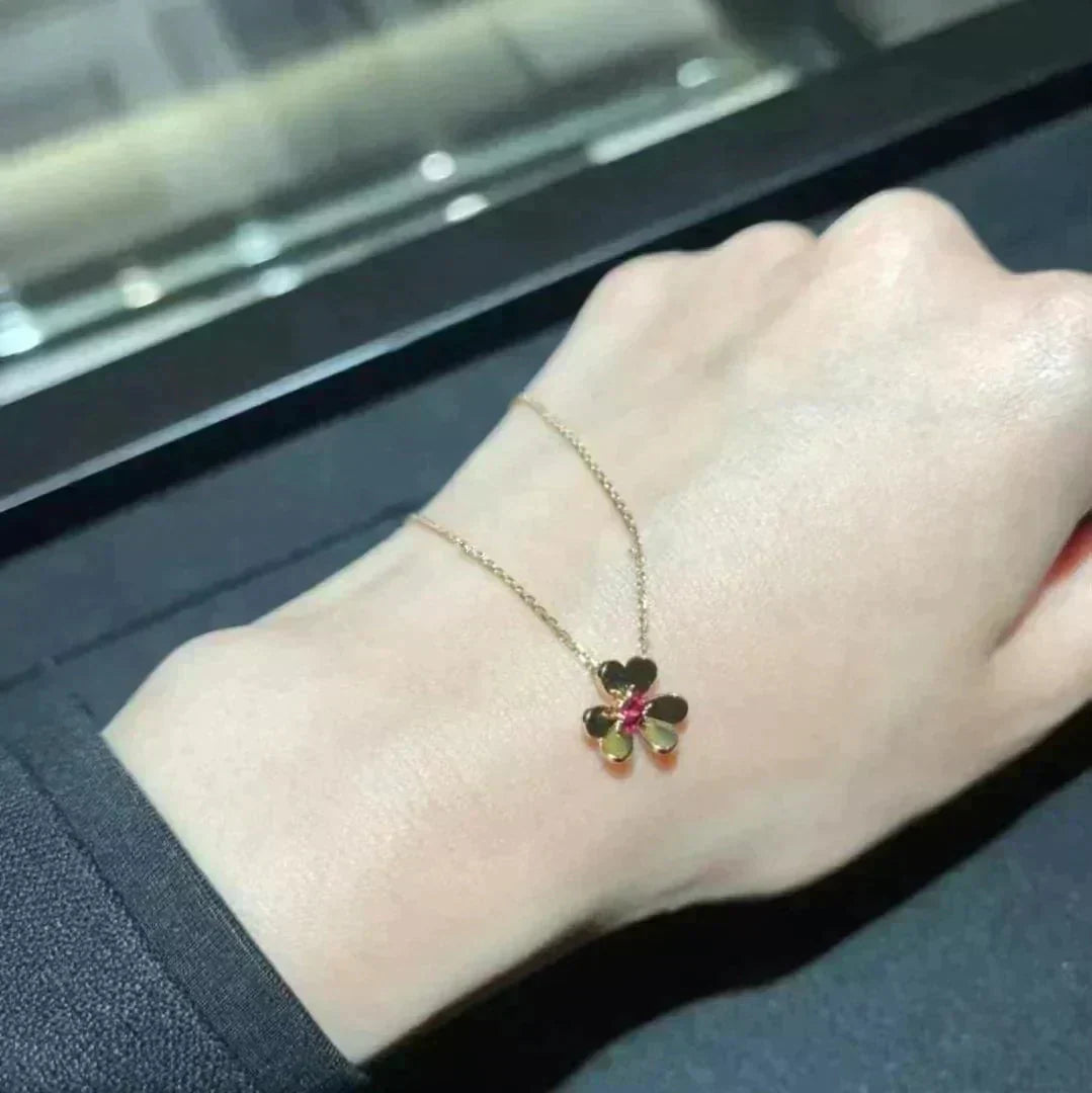[Avelora]FRIVOLE FLORAL CHARM NECKLACE
