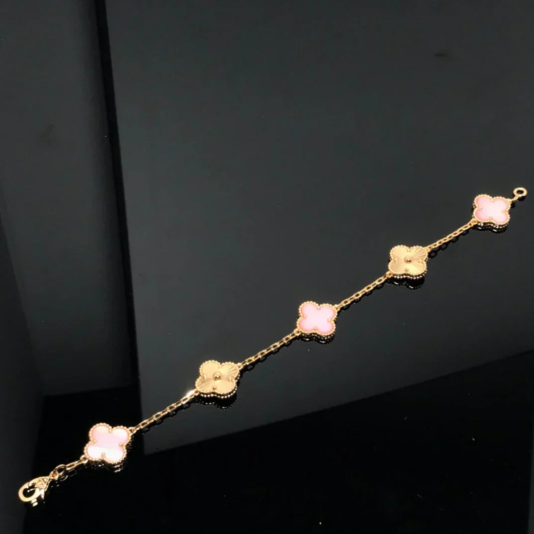 [Avelora]LUCKY CLOVER 5-MOTIF BRACELET - PINK MOTHER-OF-PEARL COLLECTION